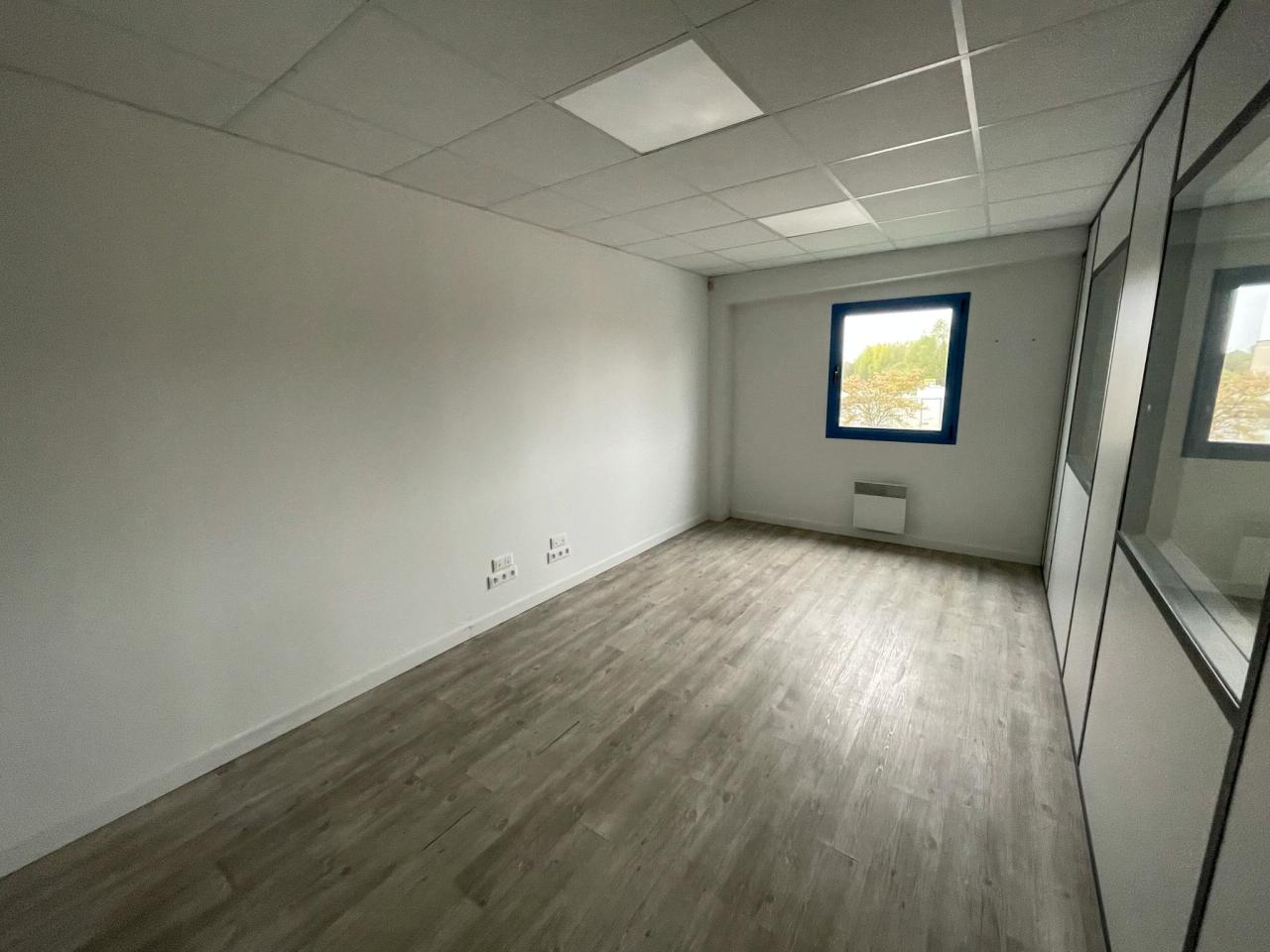 Local d'activité Carvin 700m² Location local d'activité Carvin Pas-de-Calais OLACT2531452 4